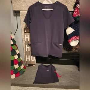 Pair of Charcoal Figs